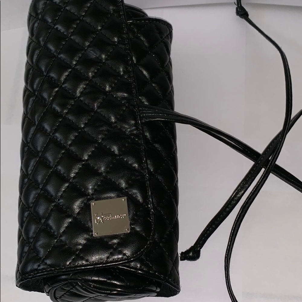 IT COSMETICS (cosmetic bag)